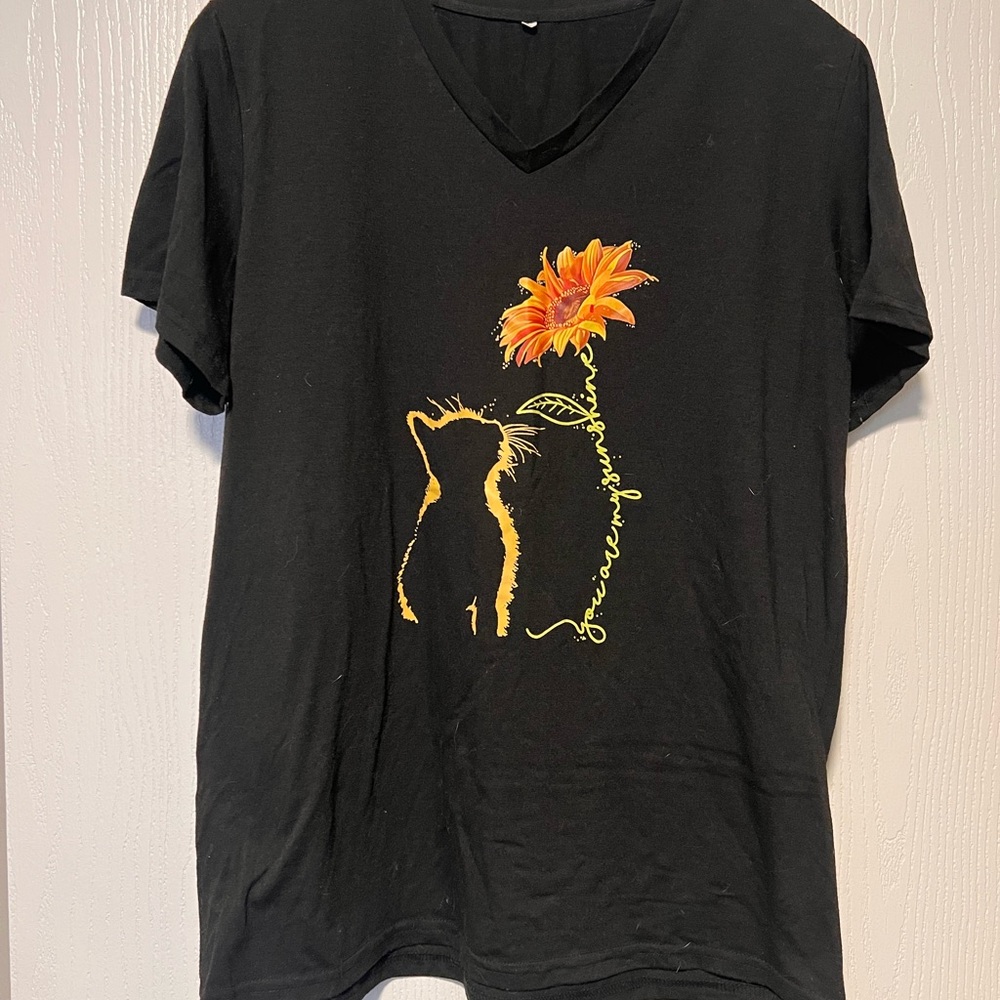 Black Cat and Flower Graphic T-Shirt